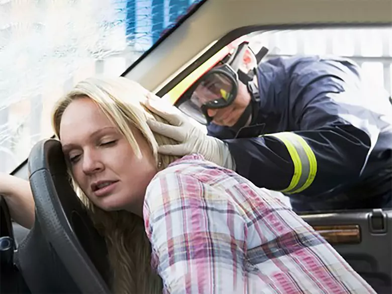 Wypadek a kolizja drogowa oraz ich skutki prawne