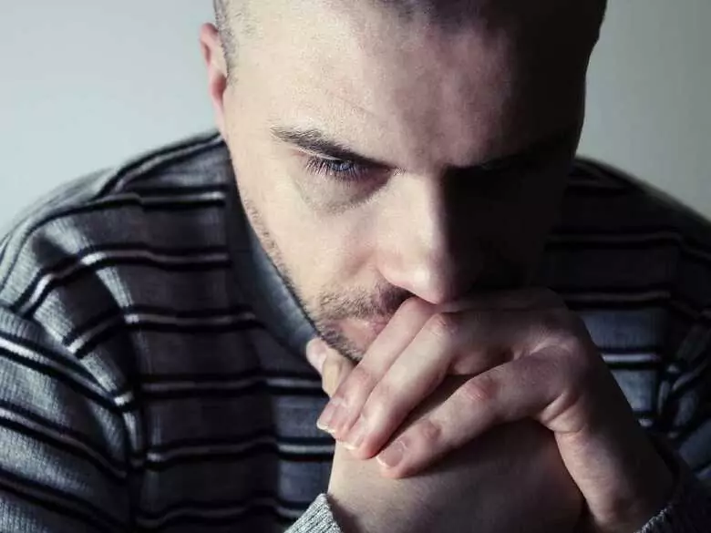 Analiza kontroli emocji w przebiegu stwardnienia rozsianego